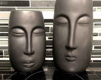 Beautiful contemporary face vase or planter pot, stylish by itself or with plant. Home or office decor.