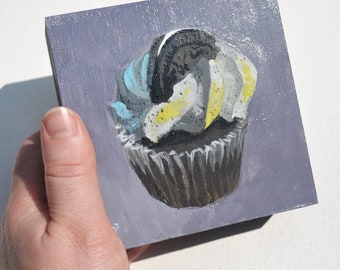 Small Acrylic painting of an oreo cookies and cream cupcake