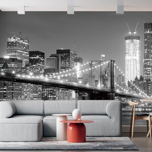 Carta da parati New York in bianco e nero – Murale con paesaggio urbano malinconico – Skyline del ponte di Brooklyn – Vinile urbano neutro Art Déco – Dimensioni personalizzate