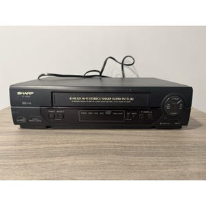 Sharp VC-H800 VHS 4-Kopf Hi-Fi Stereo Videorecorder, defekt, zur Reparatur.