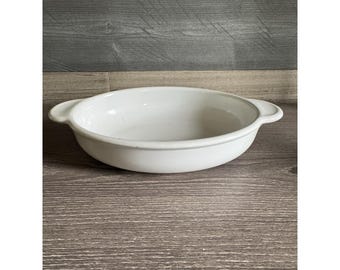 CORNING WARE P-14-B White Oval 14 Oz Casserole Baking Dish Oven Microwave No Lid