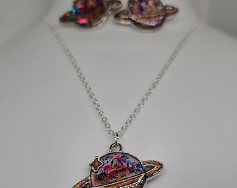 Set met sprankelende planeetketting en oorbellen