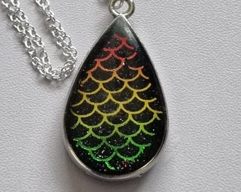 Druppelhanger regenboog zeemeermin schubben