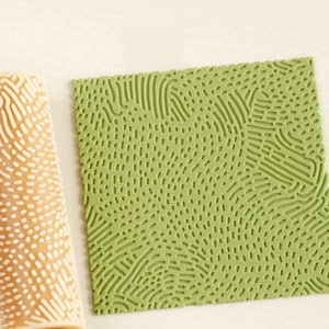 Dotted Line Chaos Embossing, 3-inch