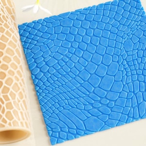 Animal Skin Texture Roller: Seamless Embossing Tool for Polymer Clay