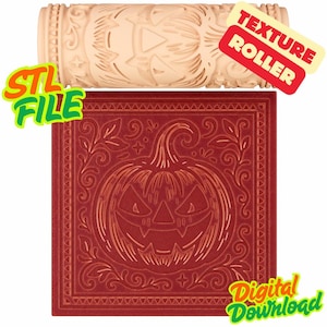 Puede incluir: Un rodillo de textura beige y un cuadrado rojo con un diseño de calabaza tallada. El rodillo tiene un patrón de cara de calabaza. El cuadrado tiene una cara de calabaza y un diseño floral. El texto en la imagen dice "STL FILE", "TEXTURE ROLLER" y "Digital Download".