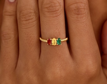 Personalized Birthstone Ring, Custom Family Ring for Mom, Vintage Twisted Band Ring, Graduation Gift, Best Friend Ring for Her