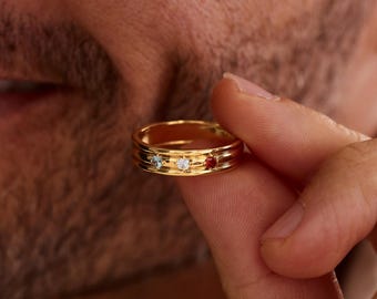 Bague de famille personnalisée avec pierre de naissance pour homme, bague pour papa personnalisée, alliance avec pierre de naissance finition dorée, cadeau de fête des pères pour papa ou mari