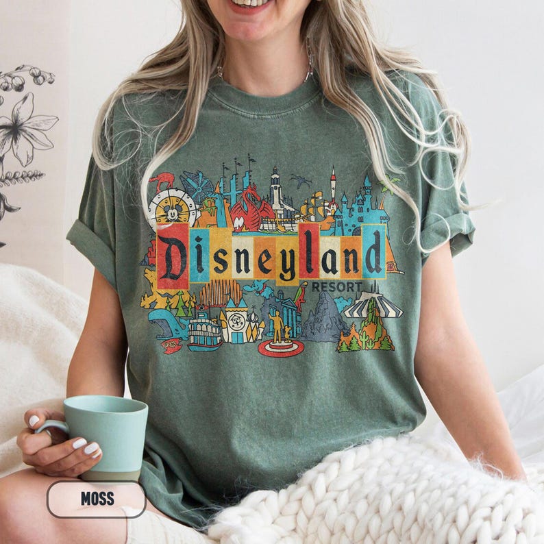 Vintage Disneyland Resort Komfort Farben Shirt, Retro Disneyland Parks Shirt, Magic Kingdom Shirt, Disneyworld Shirt, Disney Familien Reise T-Shirt Bild 15