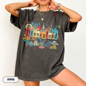 Vintage Disneyland Resort Komfort Farben Shirt, Retro Disneyland Parks Shirt, Magic Kingdom Shirt, Disneyworld Shirt, Disney Familien Reise T-Shirt Bild 16