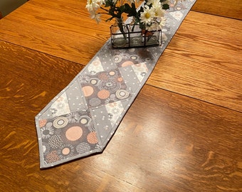 A Reversible Table Topper | Etsy
