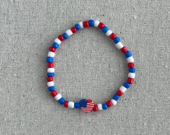 Patriotic Beaded Friendship Bracelet: America Heart, Red White Blue