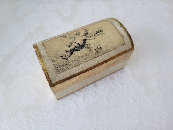 Vintage Florentine Gold Gilt Cream Wood Box With … - image 1