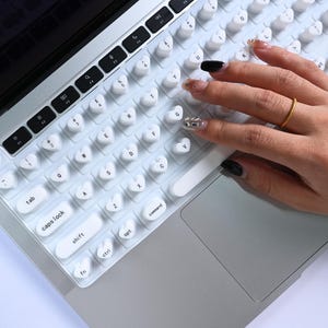 Cloud White Silicone Keyboard Cover for Long Nails | Heart Shaped | MacBook/iPad Compatible | Nail-Friendly Typing | Custom Name Gift