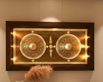 Architektonische Leuchtkunst: Großes Mandala-Paneel aus Holz und Messing, luxuriöse marokkanische Leuchtskulptur für einen repräsentativen Eingangsbereich
