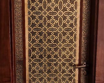 Marokkanische Messingtür nach Maß | Handgraviertes Türpaneel | Traditionelles Kunstdekor | Handgefertigte Eingangstür | Auf Bestellung gefertigt | Global Home Decor
