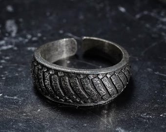 PREMIUM Ir0.ne.Y.e Nl.gh.Trel.gn Ring – 950 Silver War.r.l.o.r Band – Elden-Inspired Fantasy Jewelry Gift for Fans of Ll.m.vel.d L0.re