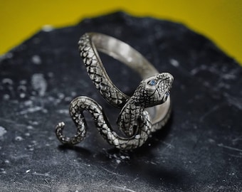 PREMIUM Fanmade Covetous Serpent Ring – Handmade 950 Silver Fantasy Jewelry – Inspired by Serpent, Steel, Calamity & Favor Protection Rings