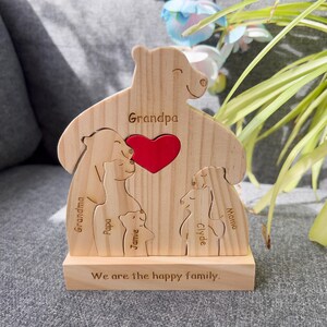 Anpassat träpussel med björnfamilj, heminredning, anpassad familjegåva, födelsedagspresent, present till föräldrar, morfar, mormor, present till barn