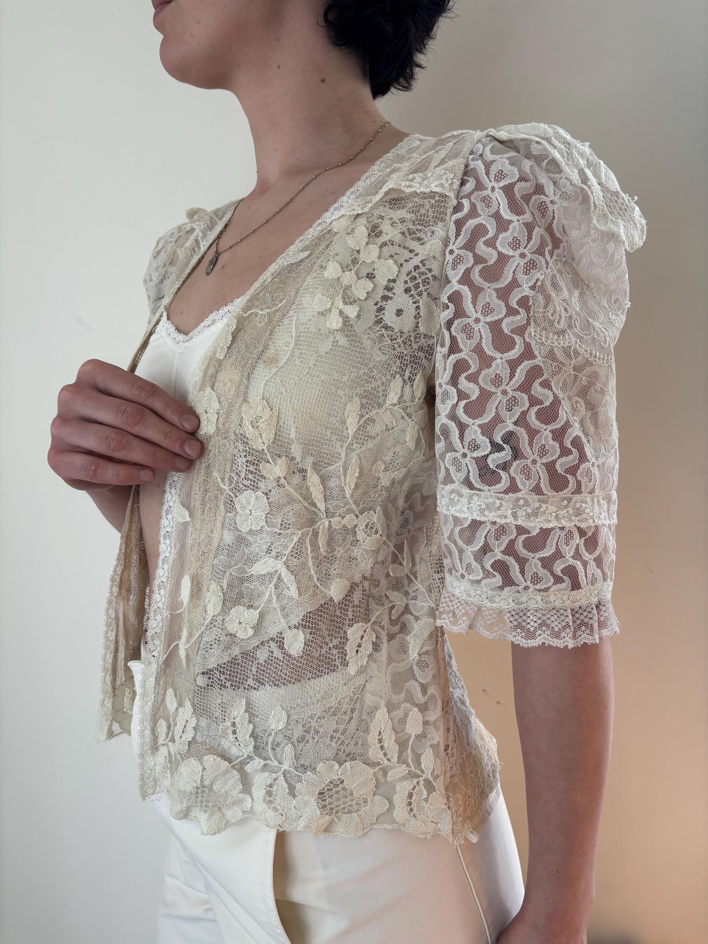 トップス hooked vintage lace tops Vintage Lace Blouse - Etsy Canada