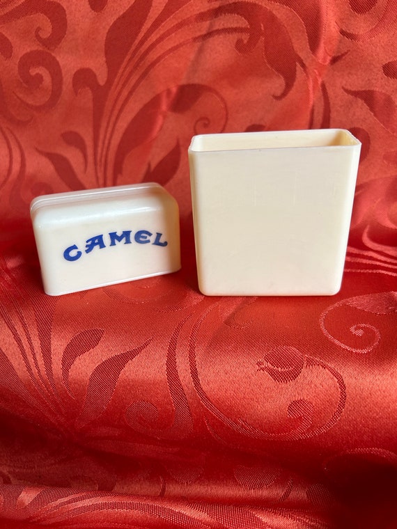 Vintage Hard Plastic Camel Cigarette Case - image 4