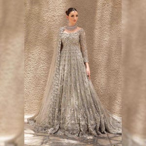 Custom Stitch Pakistani Indian Women Wedding Bridal Dress Heavy Embroidered Lehenga Choli Designer Maxi Nikkah Outfit Mehendi Anarkali Dress