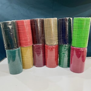 Ensemble de 36 bracelets joncs churi en velours multicolore : chooriyan de mariée indienne, joncs de mariage