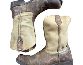 Botas vaqueras vintage Ariat Rambler para hombre, color marrón tierra.