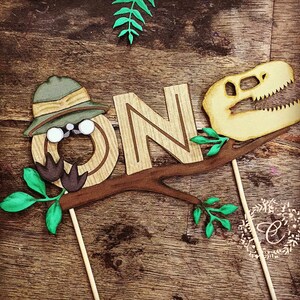 Dinosaur cake Topper. Dino birthday cake topper. Dinosaur party.