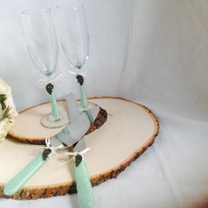Cake Cutting set. Shabby Chic Mint Green Key to my Heart Wedding Cake knife & Toasting glasses. Wedding Set