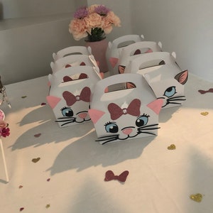 Aristocats Marie favor boxes. Marie inspired cake topper. Marie Gable boxes. Marie Birthday party. 画像 8