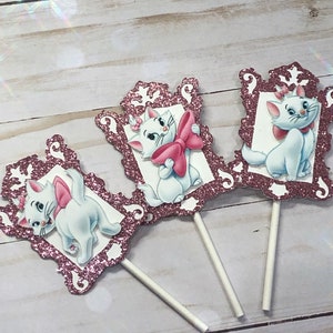 Marie Aristocats Cupcake Toppers.  Marie cupcake toppers. Aristocats cupcake toppers. Set of 6