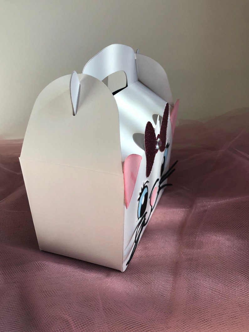 Aristocats Marie favor boxes. Marie inspired cake topper. Marie Gable boxes. Marie Birthday party. 画像 6