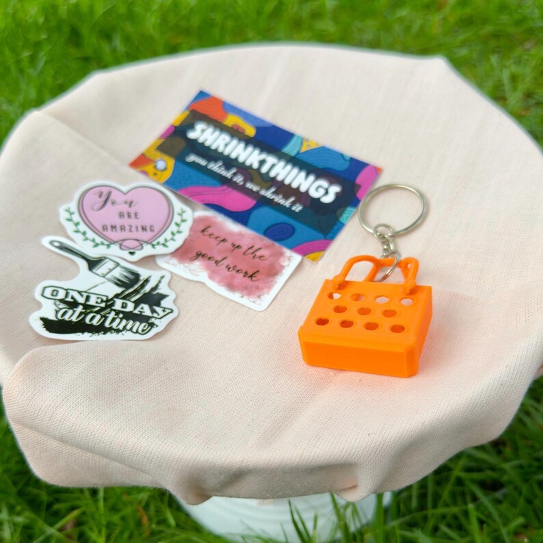 Mini Tote Bag Keychain - 3D Printed Purse Bag Charm, Cute Aesthetic Gift for Girls Women Trendy Fashion Accessory image 2