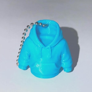 Oversized Hoodie Keychain - 3D Printed Cozy Sweatshirt Charm, Slouchy Bag Accessory and Zipper Pull, Gift for Comfort Lovers