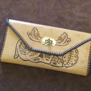 Cartera larga vintage de cuero marrón, hecha a mano, de 9,5 x 4,5 pulgadas, para billetes, identificación y monedas.