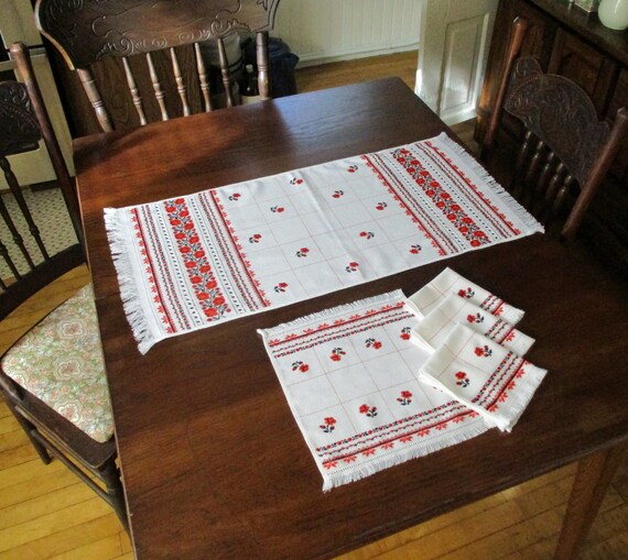 Vintage 5 Piece Table Runner and Napkin Set Woven Red and Etsy