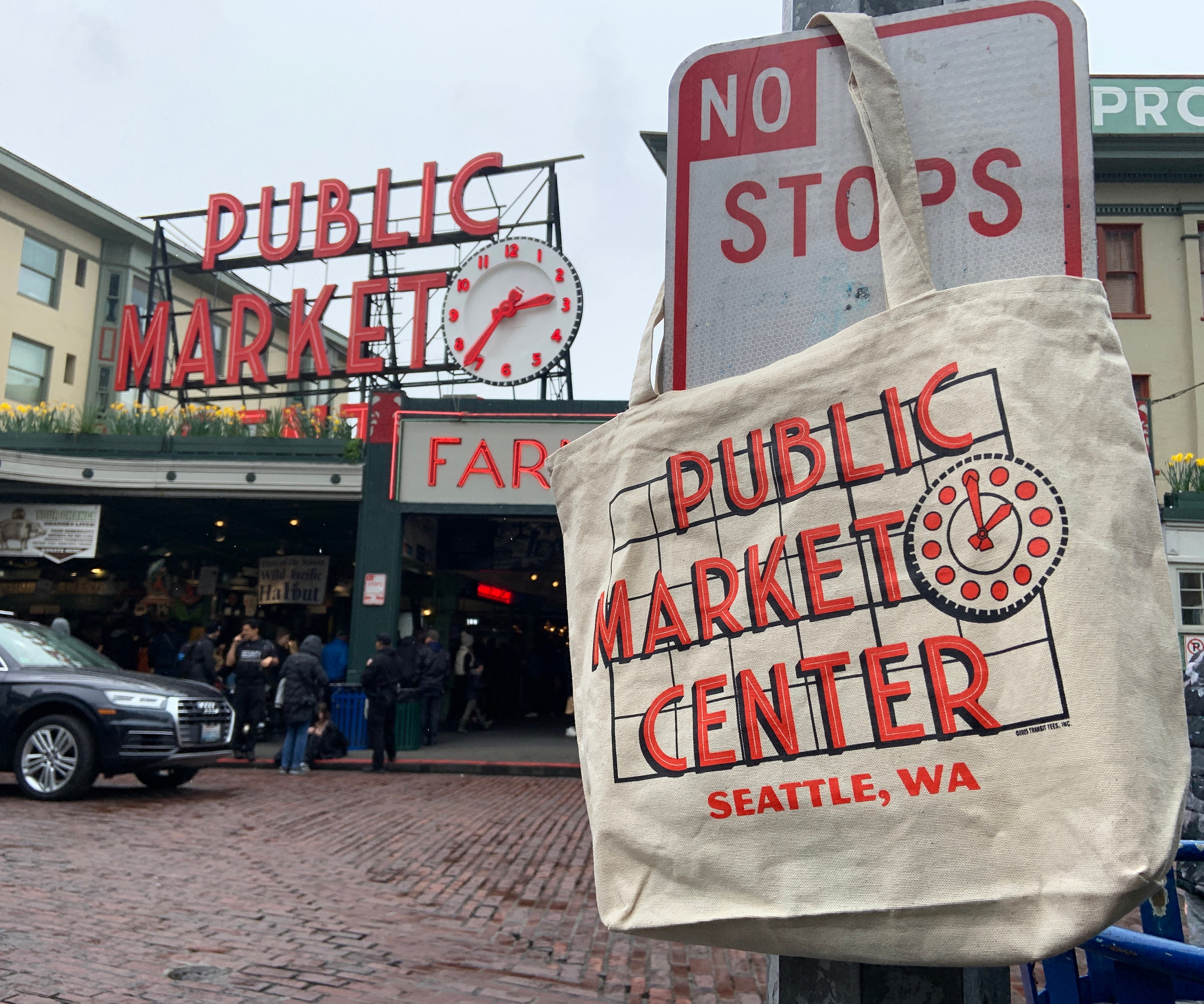 Pike's Place Market Sign Zipper Tote Bag - Seattle Tote Bag