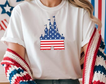 Magisches Schloss Amerikanische Flagge Vaterländisches Hemd, Magical Kingdom inspiriert, 4. Juli, 4.Amerikaner, Unabhängigkeitstag, Main Street USA Disney