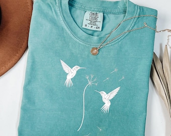 Camiseta de diente de león y colibrí Comfort Colors®, regalo para mujer, camiseta con diente de león y colibrí, camiseta para amantes de la naturaleza, regalo para mujer