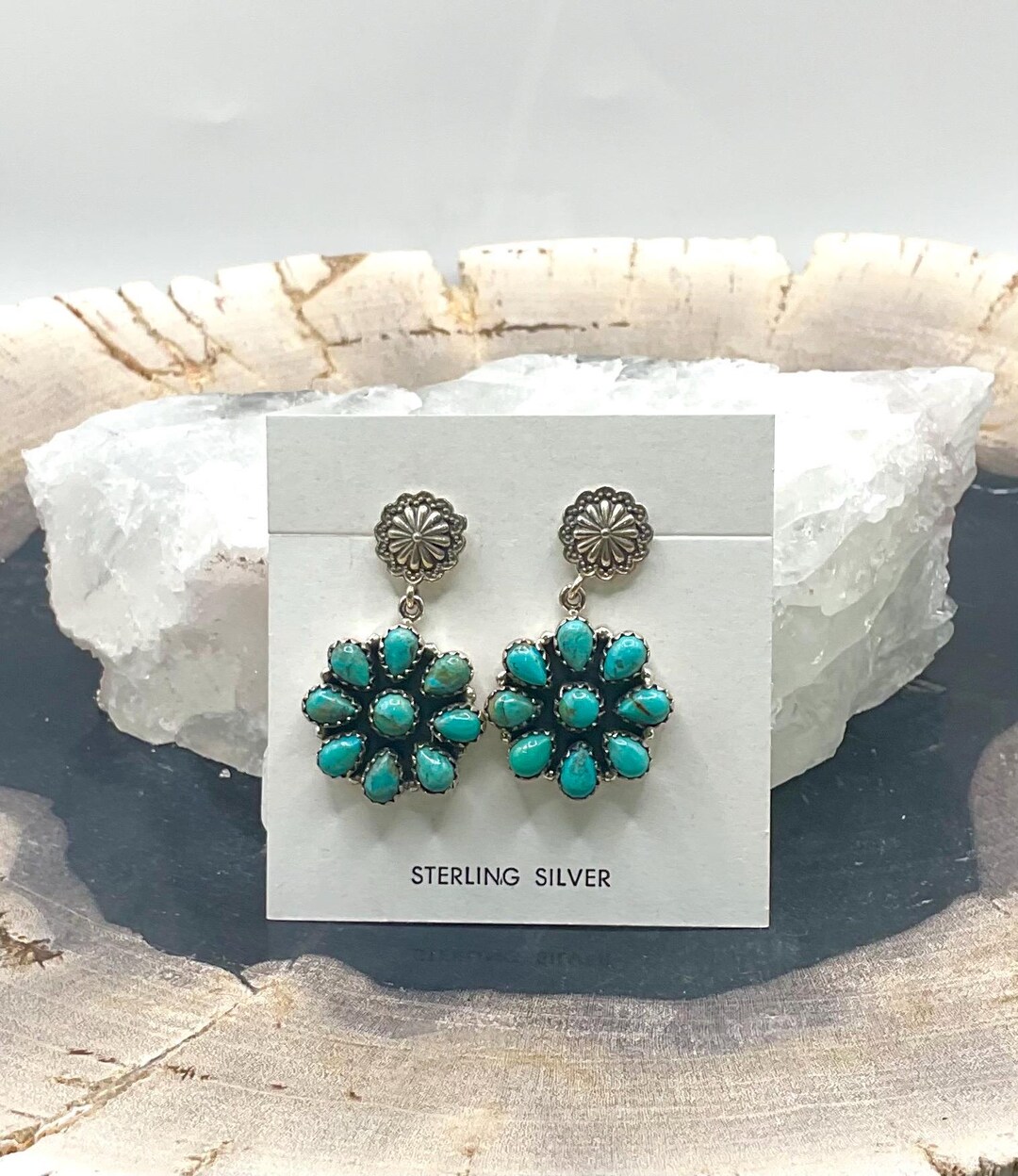 Hada Collection Oval Scallop Earrings main image 0