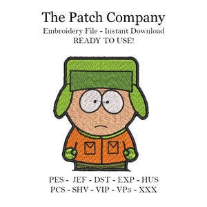 Puede incluir: Parche bordado de un personaje de dibujos animados con un sombrero verde, una chaqueta naranja y una expresión seria. El texto "The Patch Company" está en la parte superior de la imagen. El texto "Embroidery File - Instant Download READY TO USE!" está debajo del personaje. El texto "PES - JEF - DST - EXP - HUS PCS - SHV - VIP - VP3 - XXX" está en la parte inferior de la imagen.