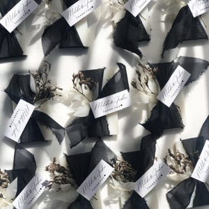 50 Hochzeit Seifen Geschenke, personalisierte handgemachte Gästeseifen Perfekt für Hochzeiten - Brautpartys - Babypartybevorzugungen, natürlich duftende Seife