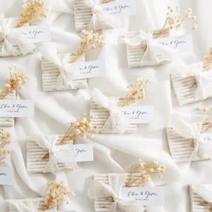 50 Wedding Favors, Natural Scented Soap, Personalized Handmade Mini Guest Soaps Perfect for Weddings – Bridal Showers – Baby Showers favors