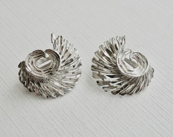 Vintage Avon Sterling Earrings, Silver Pinwheels, Clip On Earrings, Cluster Earrings, Signed Vintage Jewelry, Winter Jewelry, Silver Fans