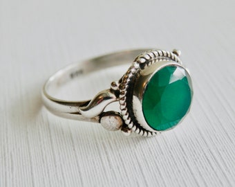 Emerald Agate Ring, Emerald Ring, Sterling Silver, May Birthstone, Man Made Emerald, Size 6.5 Ring, Unisex Jewelry