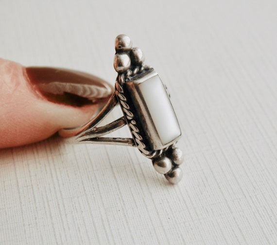 Vintage Native American Ring, Mother of Pearl Ring