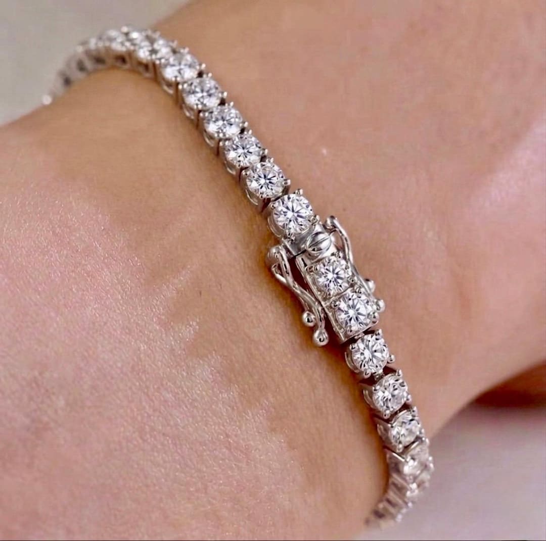 Bracelet tennis/rivière de diamants or blanc massif 750/1000 18k — free download