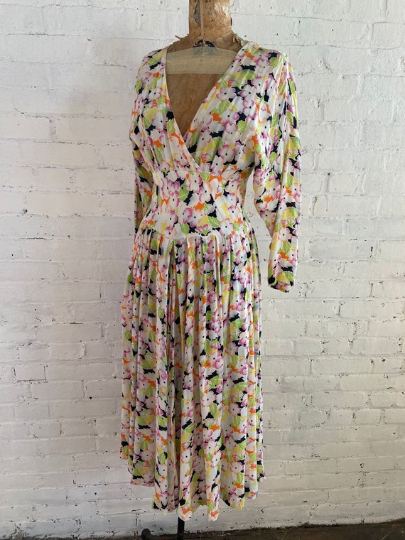 Vintage 1980’s does 1940’s Style Floral Rayon Dres