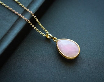 Raw Rose Quartz Necklace Gold, Rose Quartz Pendant, Healing Crystal Necklace, Healing Stone Gift, 30th Anniversary Gift, Mothers Day Gift